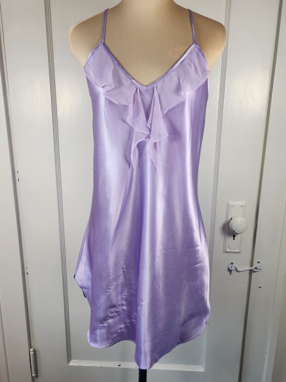 Secret Treasures Sz M Lavender Satin Ruffle Chemise